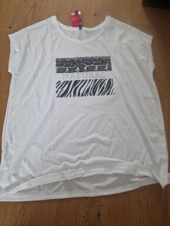 Neues, lockeres Shirt mit Animal Print, Grösse L.