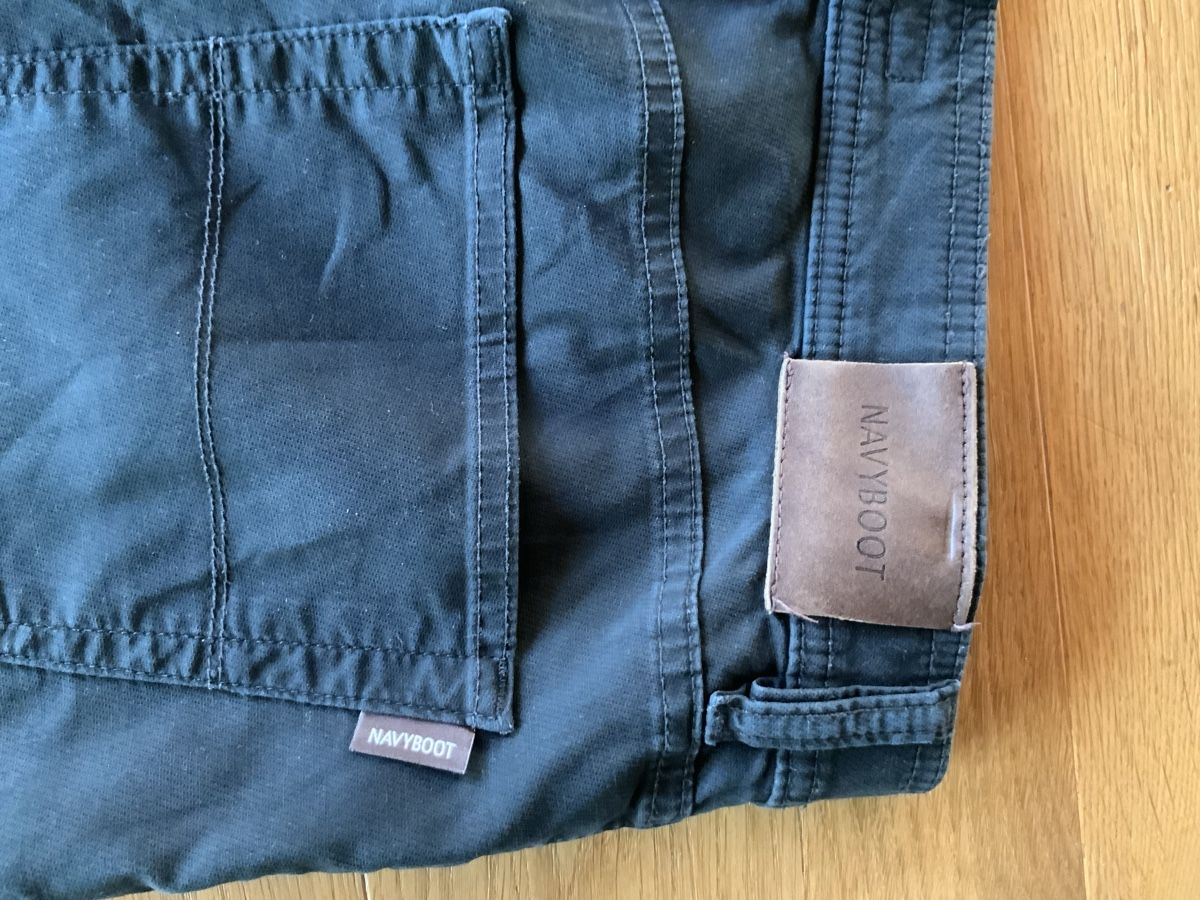 Navyboot Pantaloni: SCHWARZE HOSE VON NAVYBOOT GRÖSSE W33/L32 – Usato da Reichenbach im Kandertal venduto da Cellobello11 2