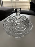 Bonbonnière vintage en cristal taillé avec couvercle