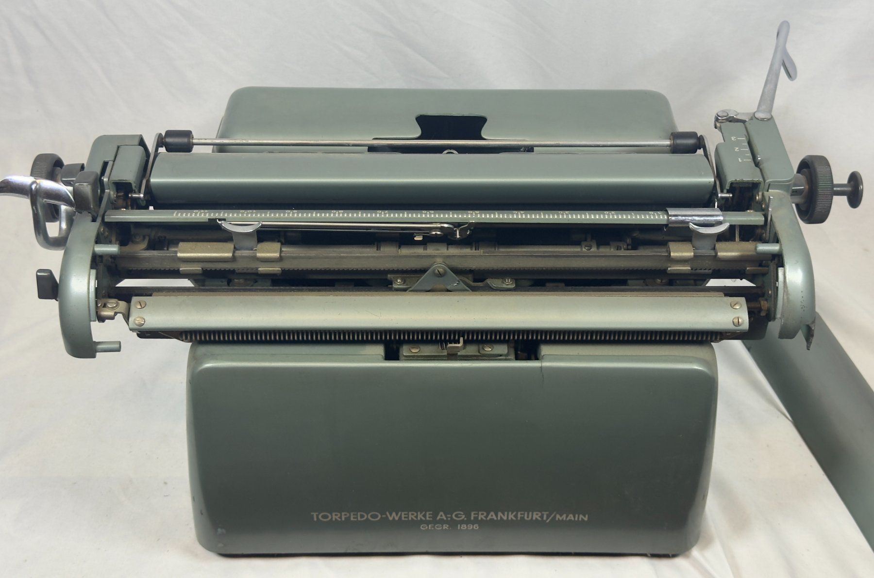 Macchine da scrivere: Ancienne machine à écrire Torpedo Solitaire – Usato da Tramelan venduto da lolopat 4