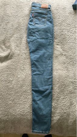 Authentique Jean Levi's, Coupe ultra skinn 710