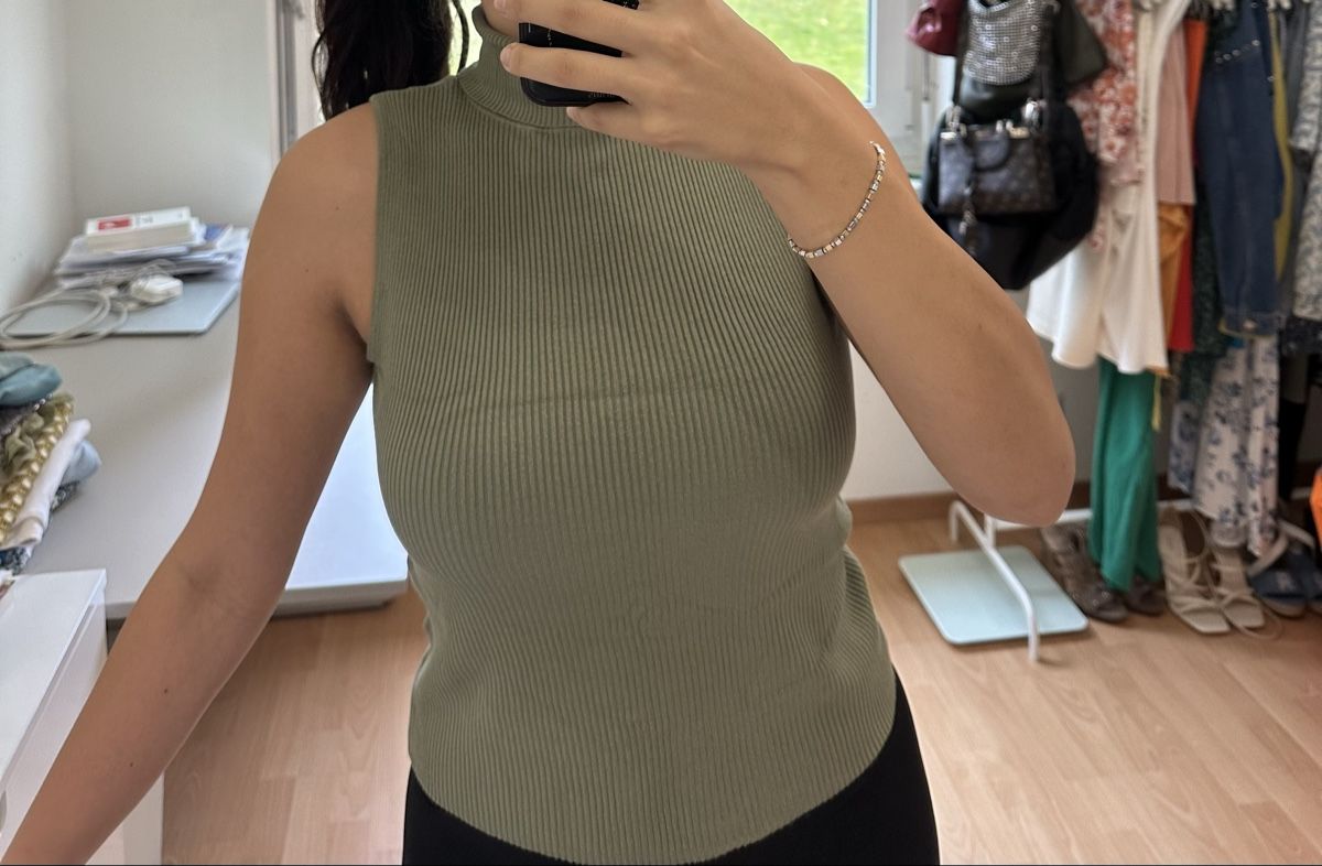 Tops: Top – Gebraucht aus Volketswil von hal_65hj