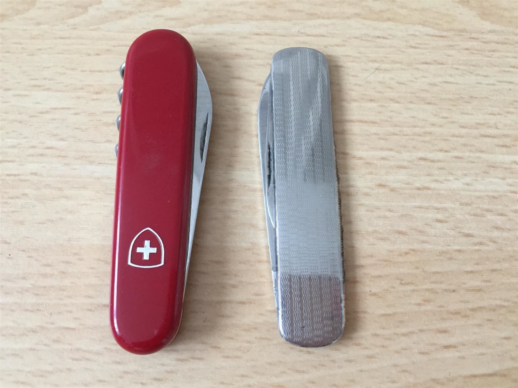 Victorinox Coltellini militari: 2 Taschenmesser – Usato da Cormagens venduto da Bonsai111 1