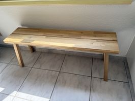 IKEA SKOGSTA Bank aus Akazienholz, 120 cm