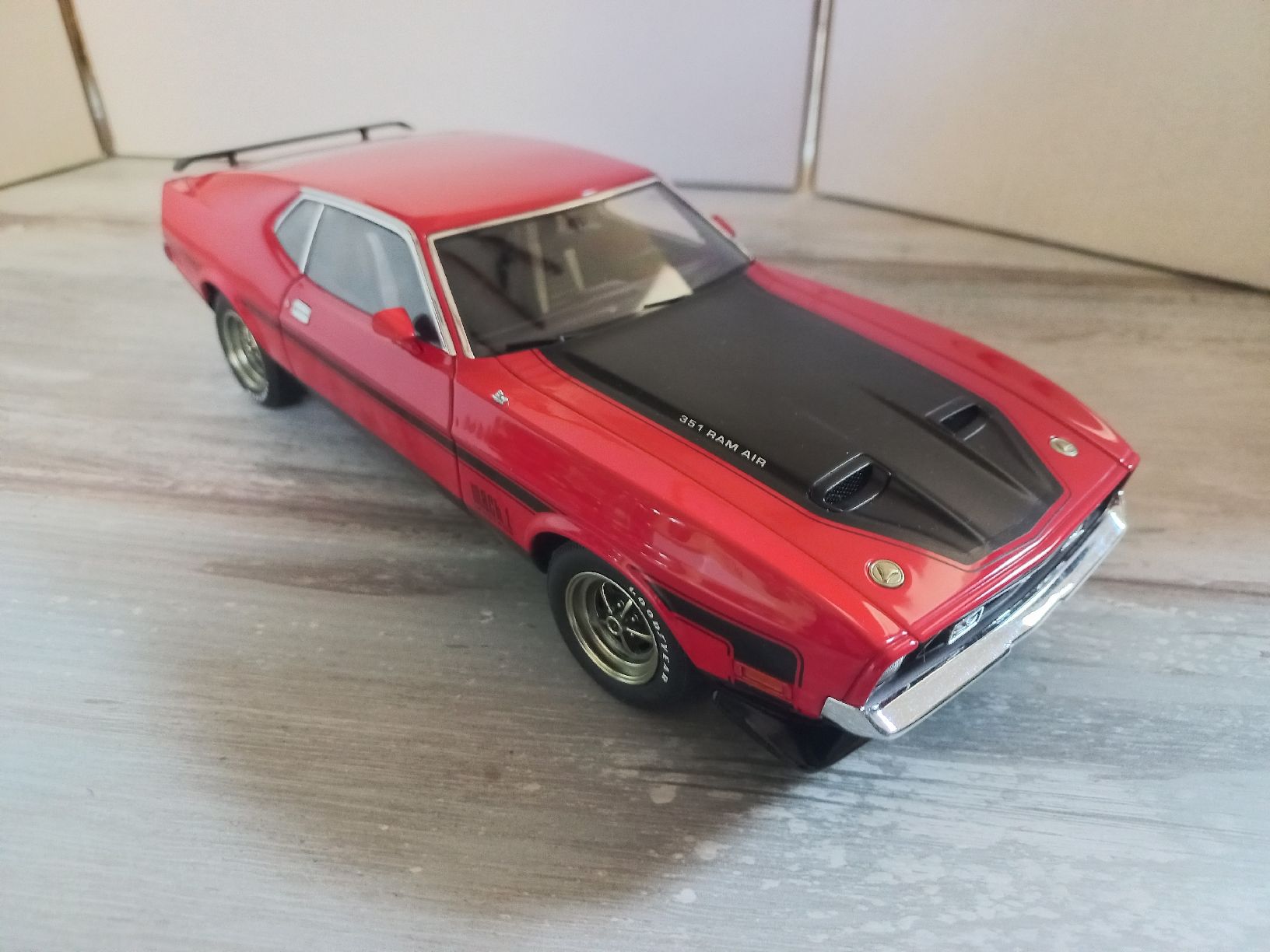 Autoart Modellini d'auto: Ford Mustang Mach1 1/18 Autoart Millenium – Usato da Attalens venduto da remy_s00 1
