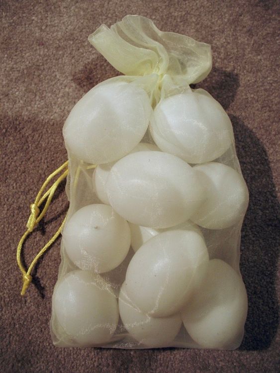 JOYIN Ostereier 24 Stück - 5,8cm Befüllbare Plastikeier Für Osterjagd