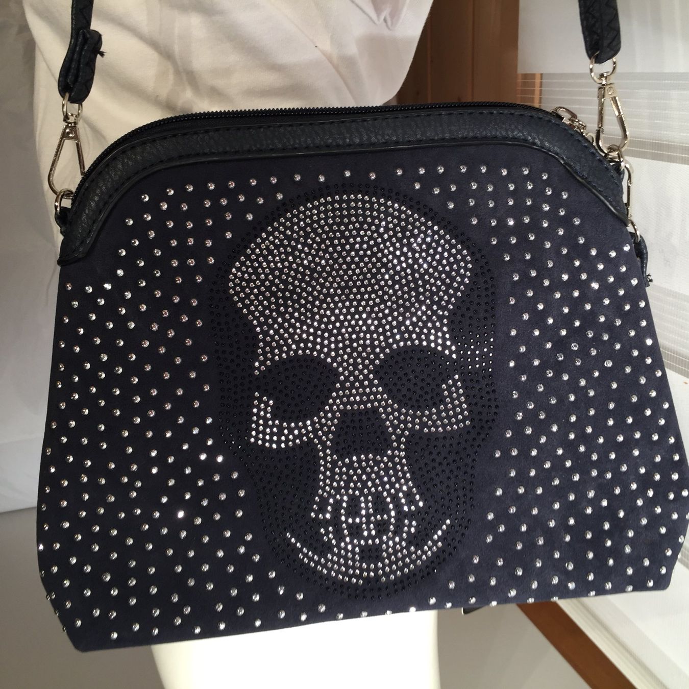 Borse da donna: Handtasche mit Strasssteine und Skull Dunkelblau – Nuovo (secondo la descrizione) da St.Gallenkappel venduto da RocknSkull