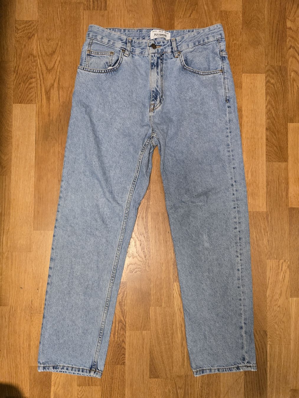 Levi's Lotti di vestiti: Lot de 3 jeans Levi's et Pull & Bear  – Usato da Perroy venduto da gui_6kwf 6