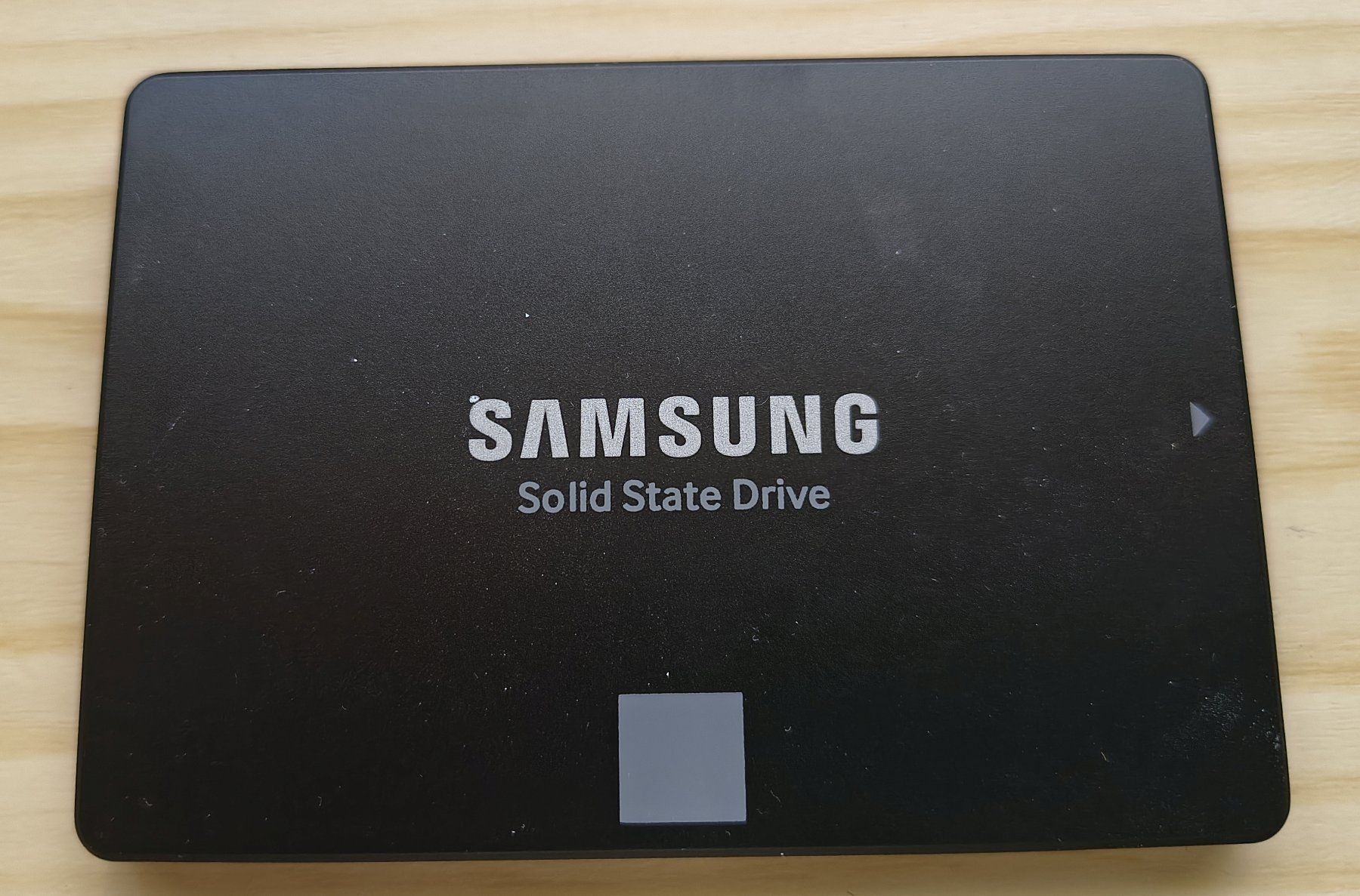 Samsung Dischi rigidi: Samsung 850 Evo 1TB SSD - Gratis Versand – Usato da Wangs venduto da Sdil