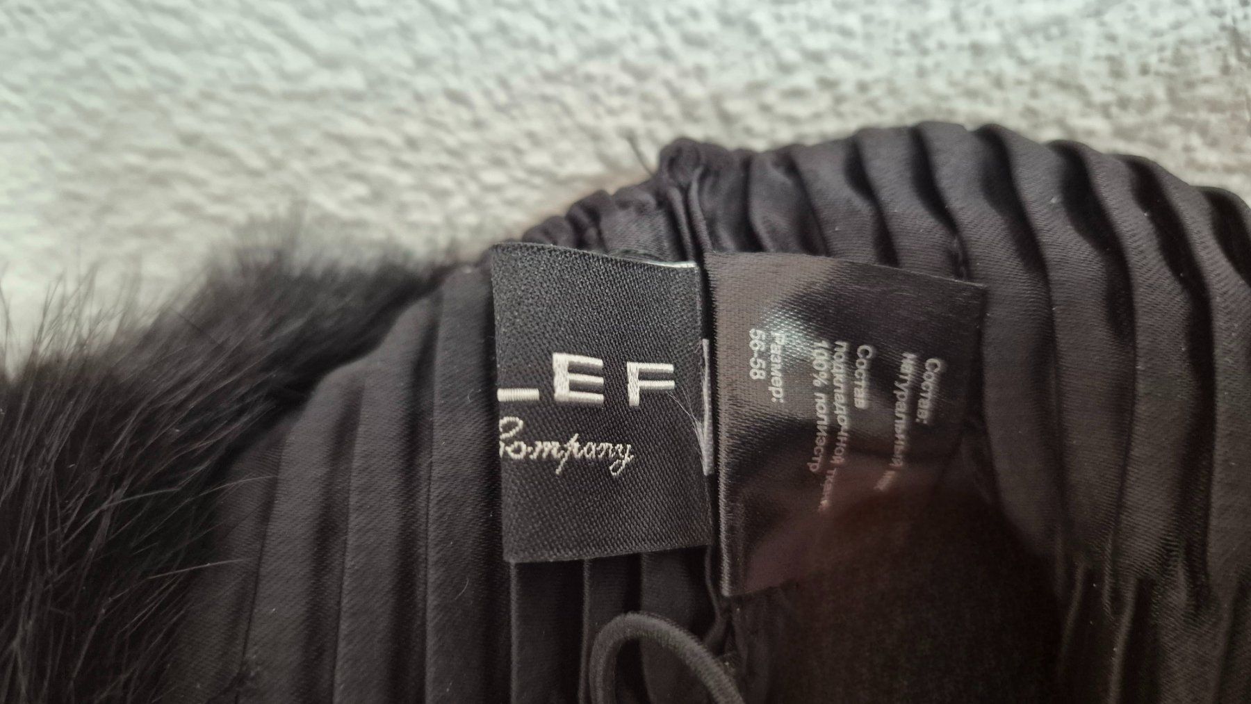 Hüte, Mützen & Caps: Chapeau en fourrure véritable. Élégant et chaud! – Gebraucht aus bernex von evagabor 2