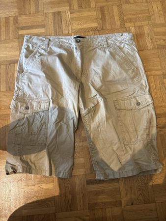 Short cargo Celio beige taille 46 bon état général