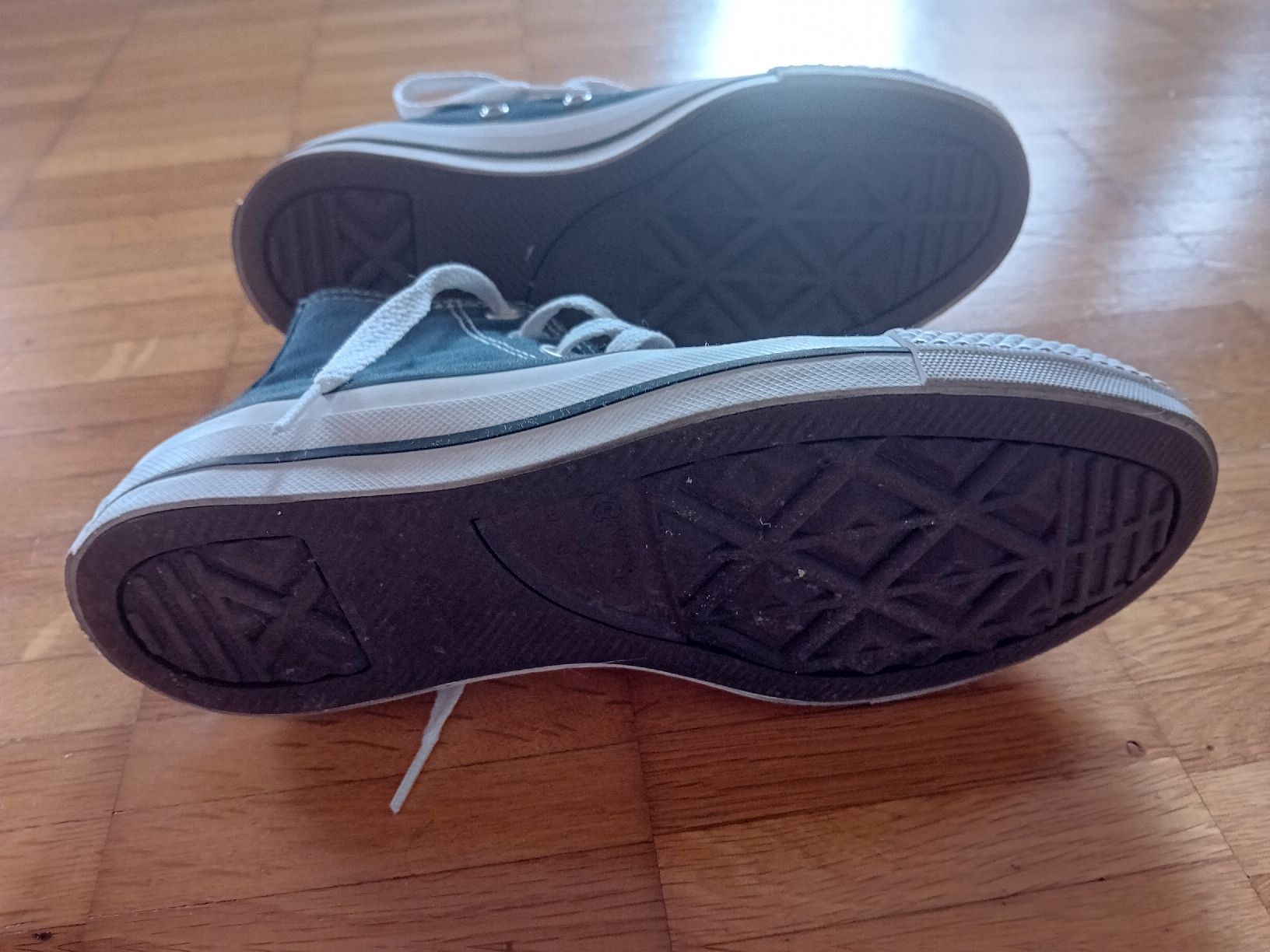 Converse Scarpe da uomo: Sneaker Converse Chuck Taylor 35/3 – Usato da Böttstein venduto da 2-hand-4-you 1