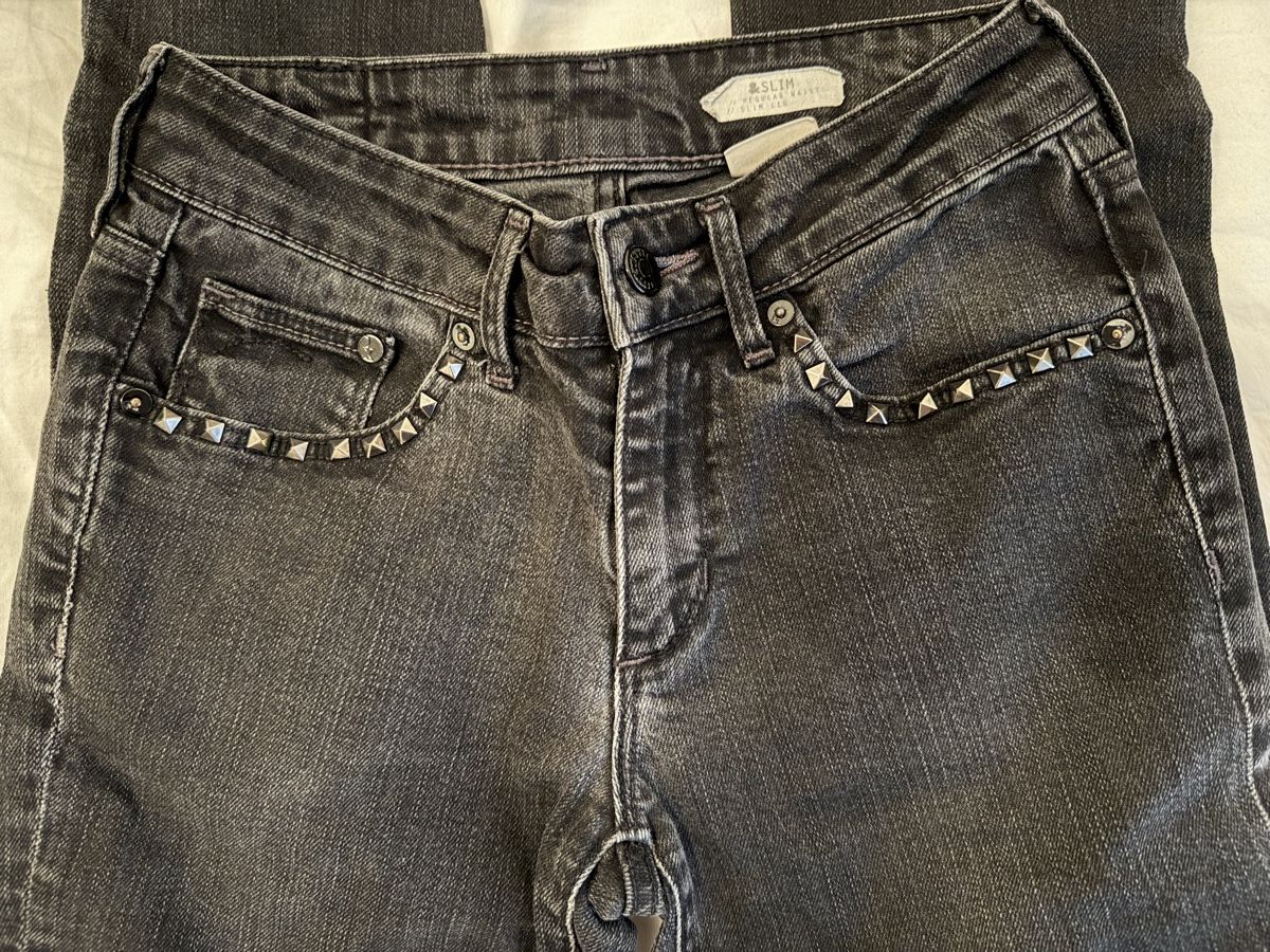 H&M Jeans: Jeans mit Details – Usato da Eschenbach LU venduto da Tatzi1 2
