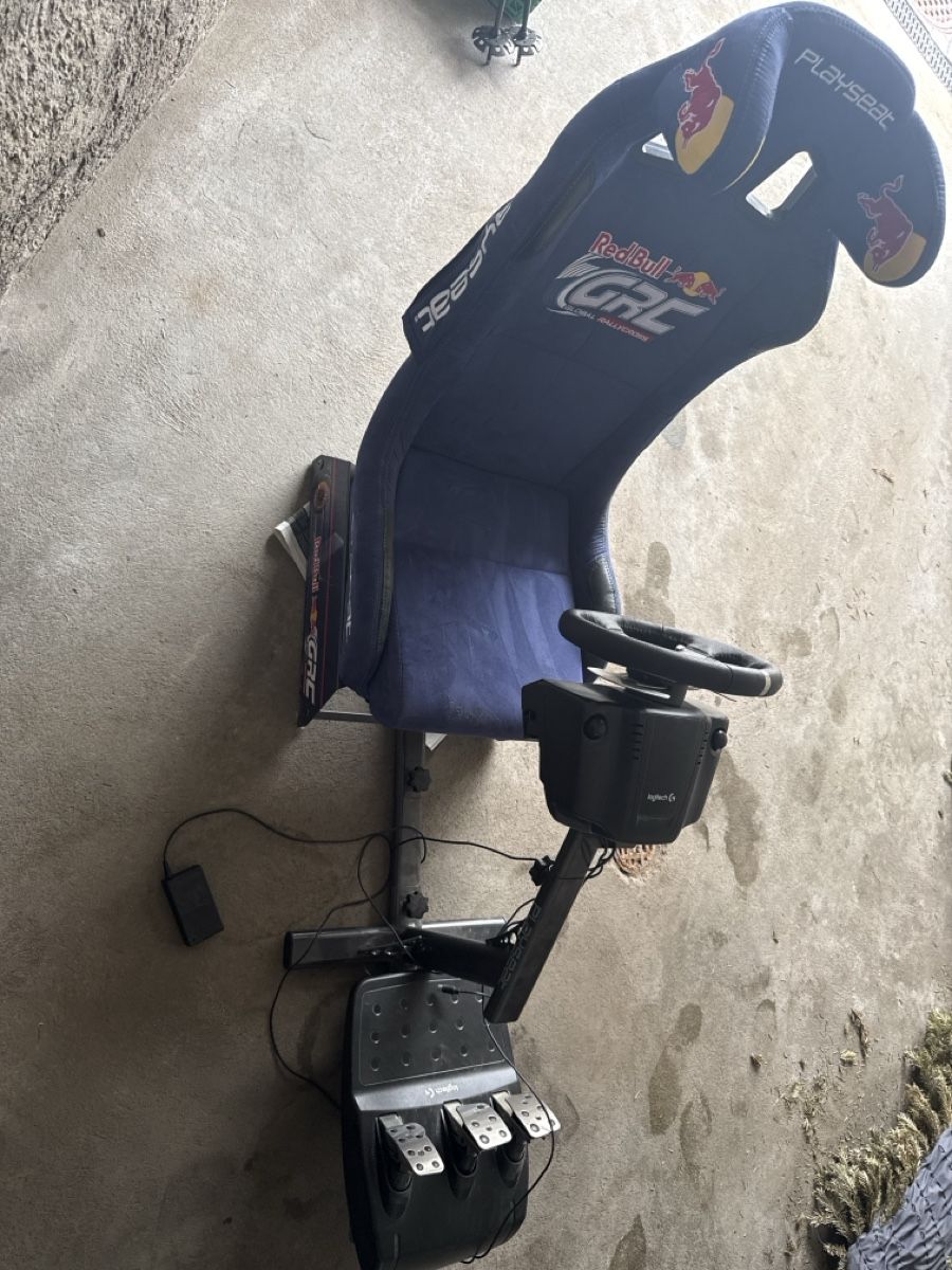 Poltrone: RedBull Playseat – Usato da Gais venduto da mst_l7px 2