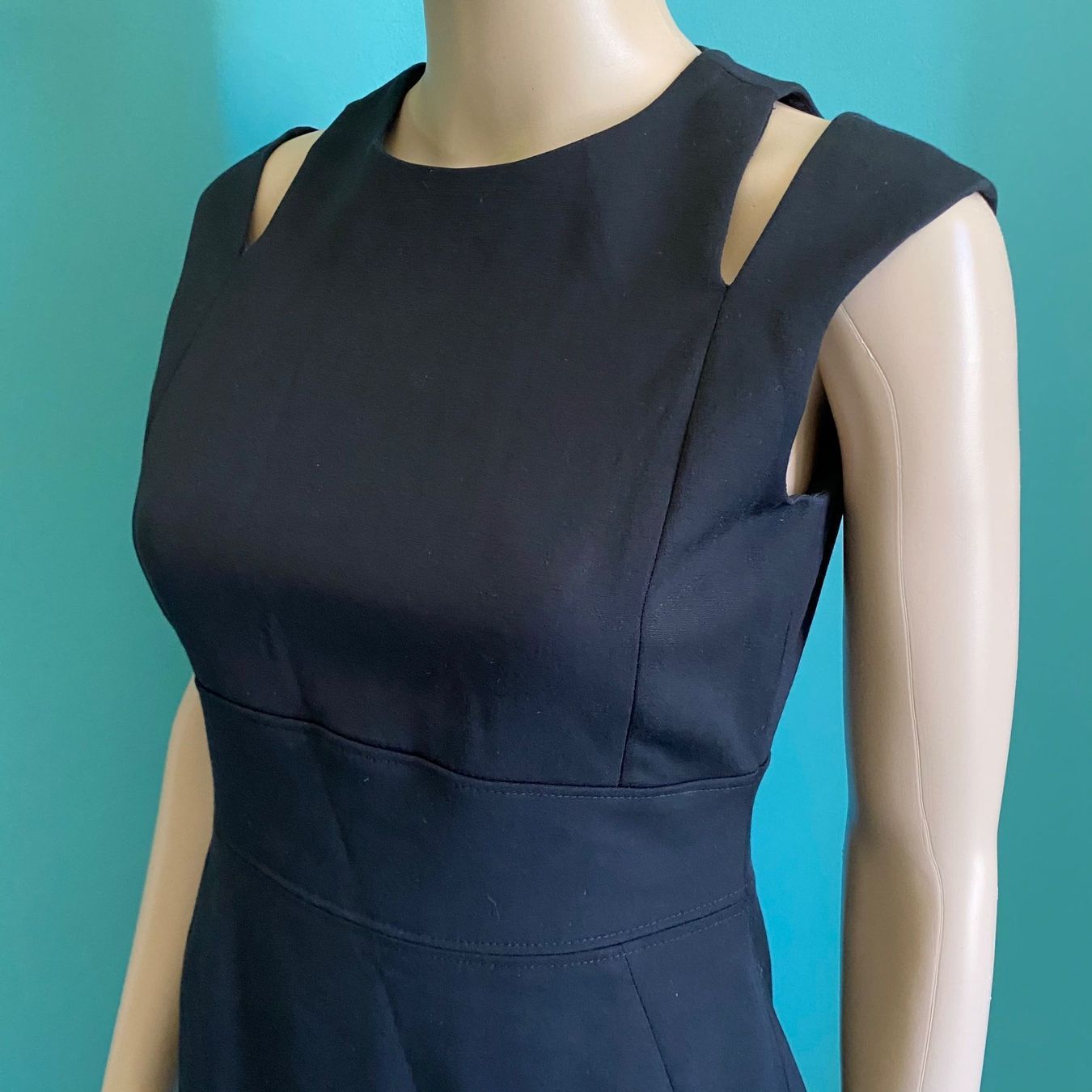 Vestiti: L.K. BENNETT Kleid 🖤 – Usato da Zürich venduto da ClosetQueen 1