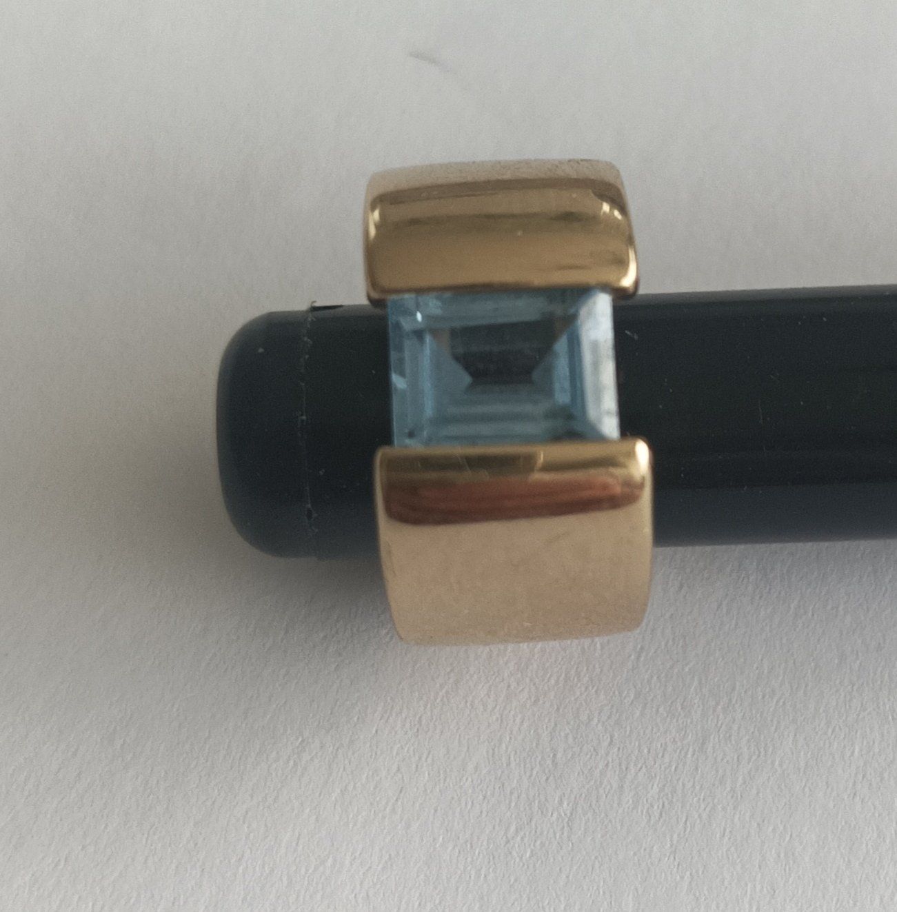 Pierre Lang Anelli: Pierre Lang Goldring Grosse 46 mit blauem Stein – Usato da Buchs/SG venduto da ori_k6tq