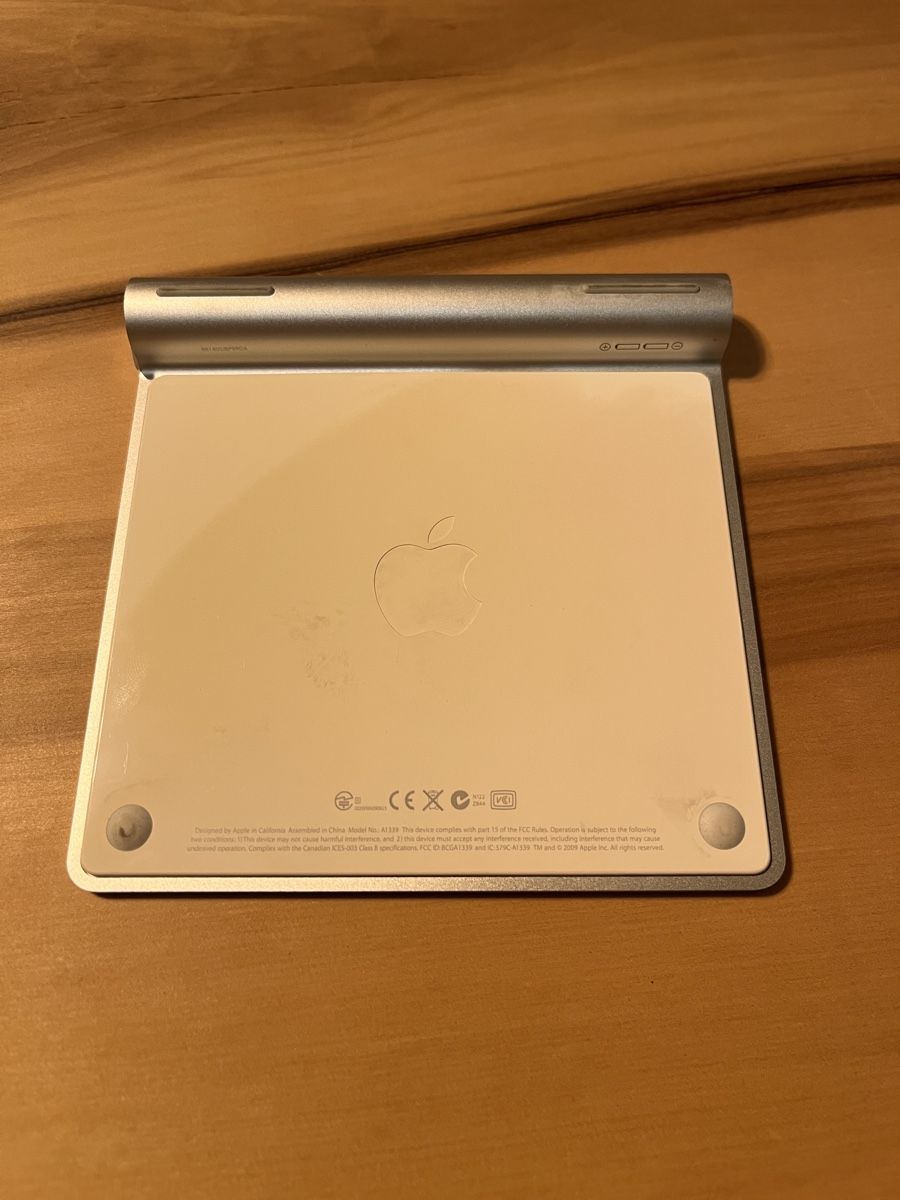 Apple Maus: Apple Trackpad – Gebraucht aus Auslikon von val_8kqt 1