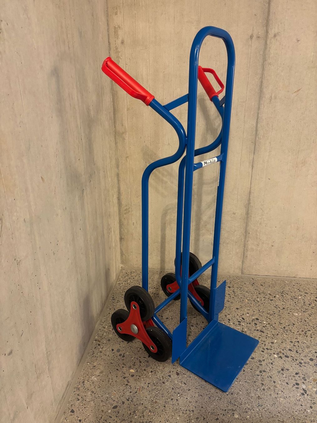 Schubkarren: Stapelkarre mit Treppenrollen – Neu (gemäss Beschreibung) aus Zollikon von halbkarat 2