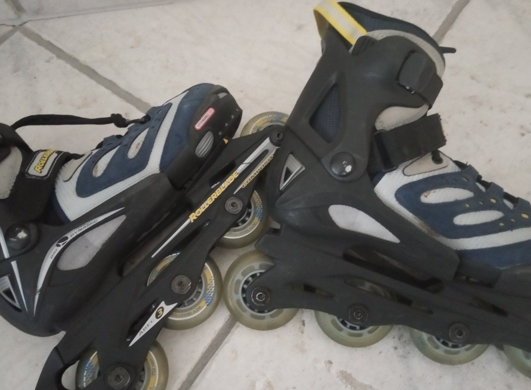 Pattini in linea & Pattini a rotelle: ROLLERBLADE INLINESKATE GR.32-37 – Usato da Chur venduto da Rodanisa 5