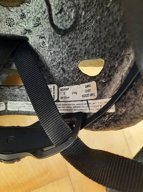 Giro Caschi: Kinder Velohelm GIRO 49-53cm – Usato da Horgen venduto da surferzh 3