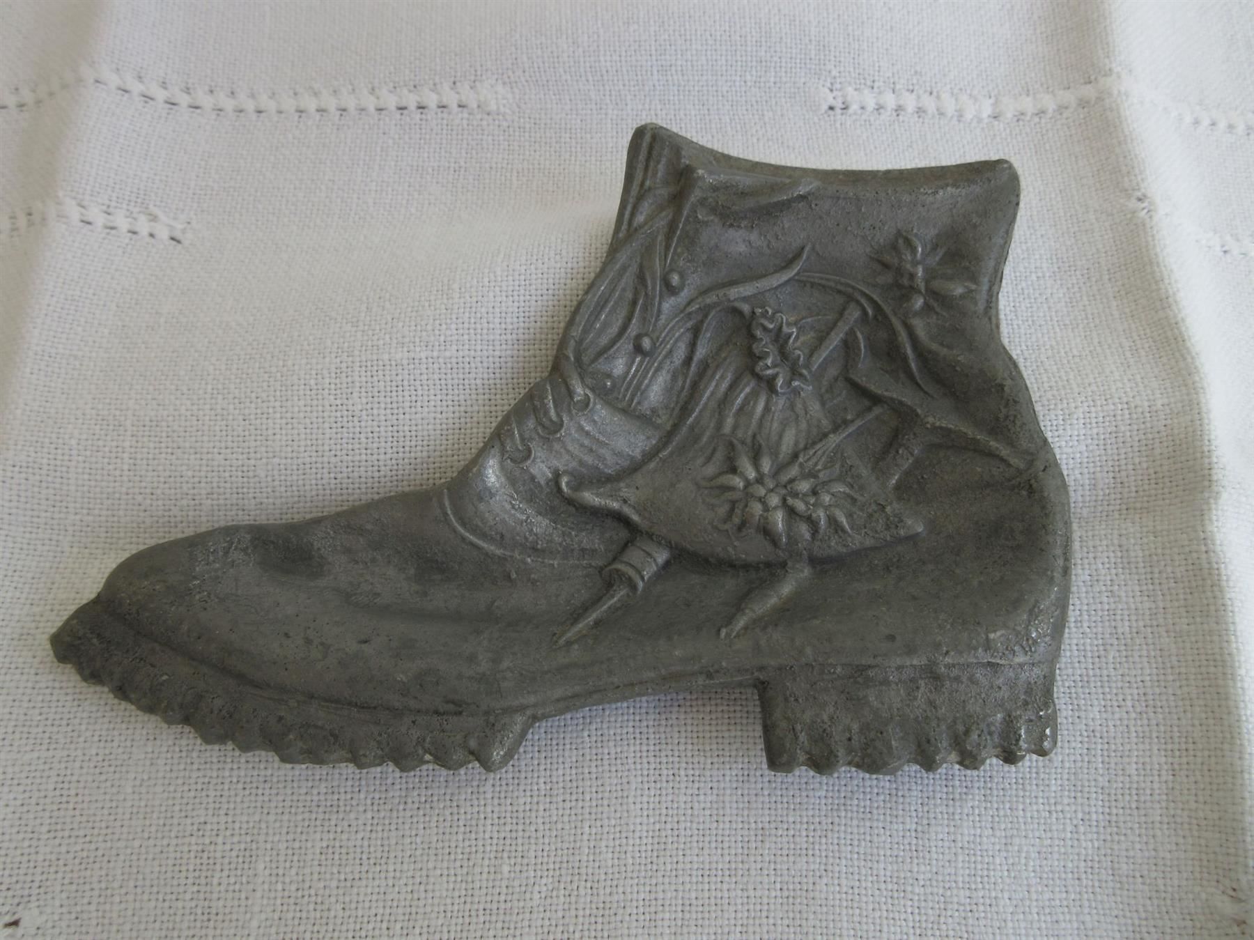 Portacenere: Guss - Bergschuh als Ascher – Usato da Binningen venduto da mondoantico