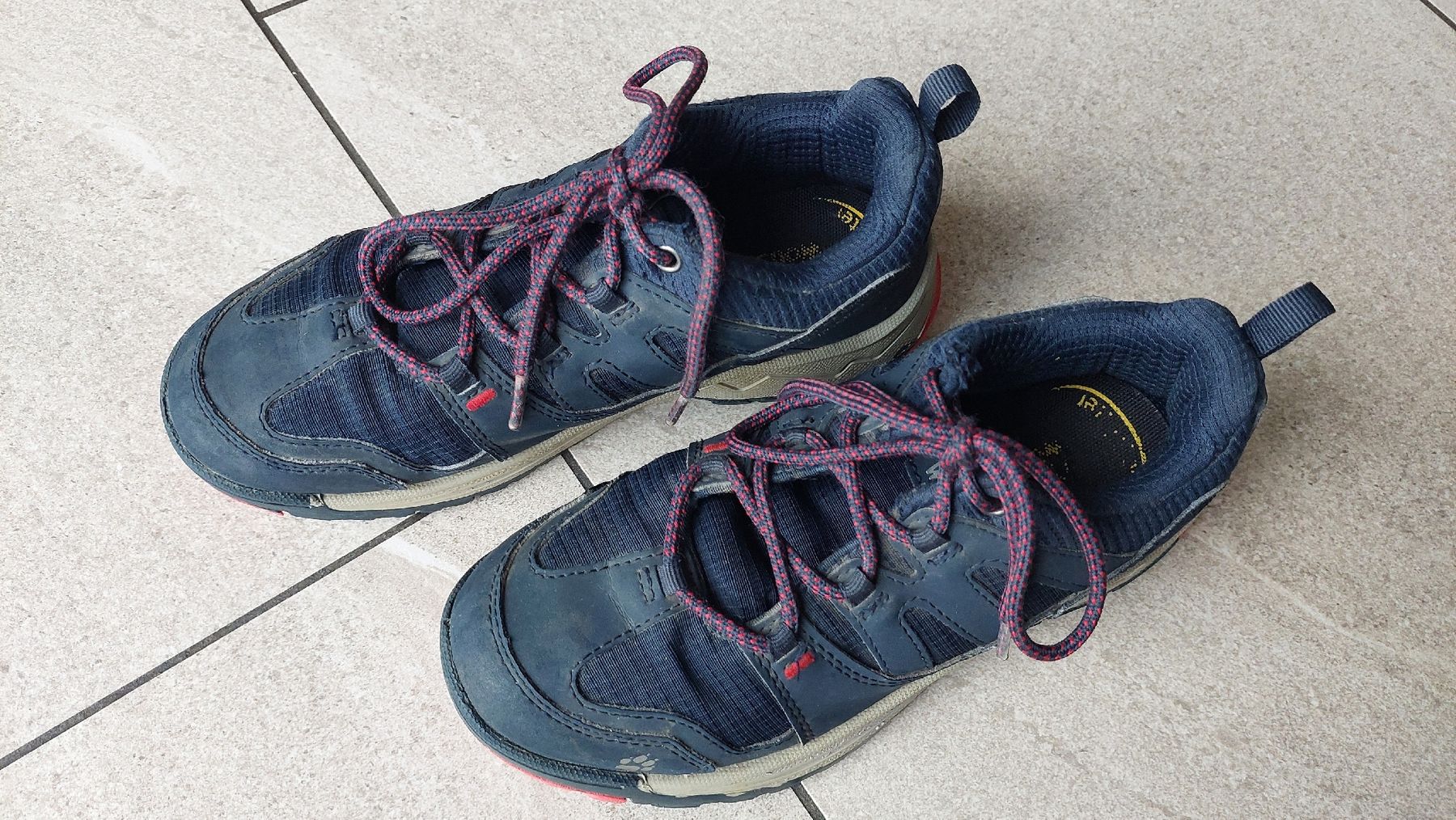 Jack Wolfskin Scarpe per ragazzi: Jack Wolfskin Trekking-/Wanderschuhe Gr. 35 – Usato da Frauenfeld venduto da Dragonheart 2