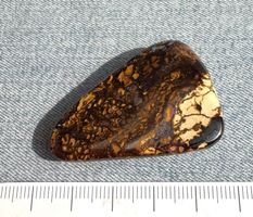 Opal  gross!!!   Unikat   rundum poliert! KOROIT    100ct