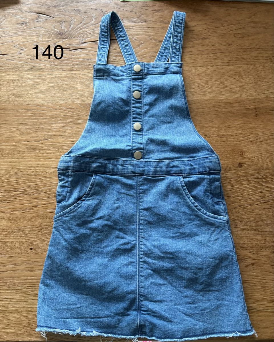 Vestiti & Gonne: Jeansröckli Grösse 140 – Nuovo (secondo la descrizione) da Granges-Paccot venduto da Fwaeber