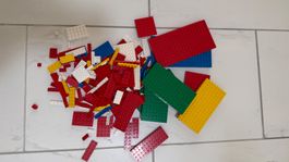 Legoplatten und bis zu ganz kleinen Plättchen
