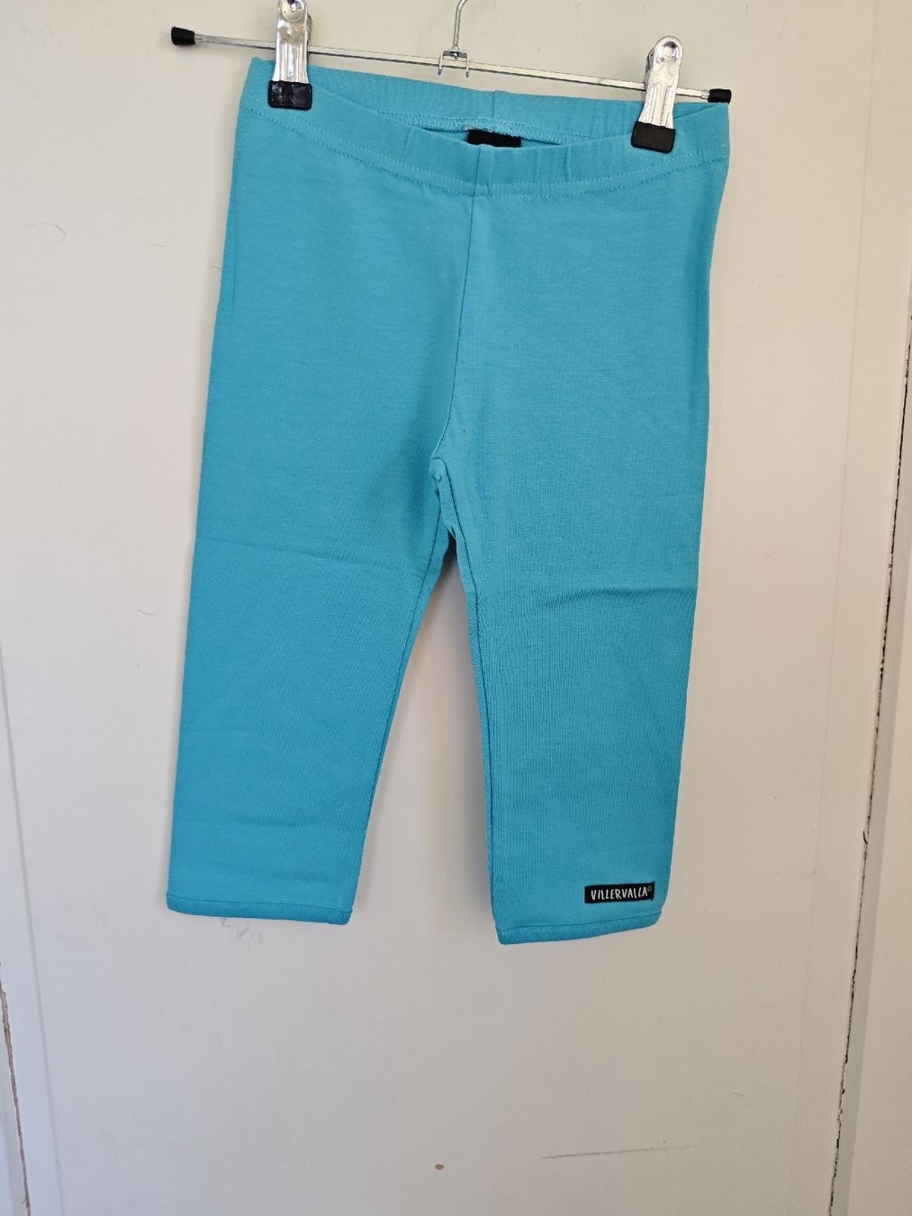 Villervalla Calze & Collant: Capri Leggins Villervalla Gr 122. NEU! – Nuovo (secondo la descrizione) da Winterthur venduto da Shorna