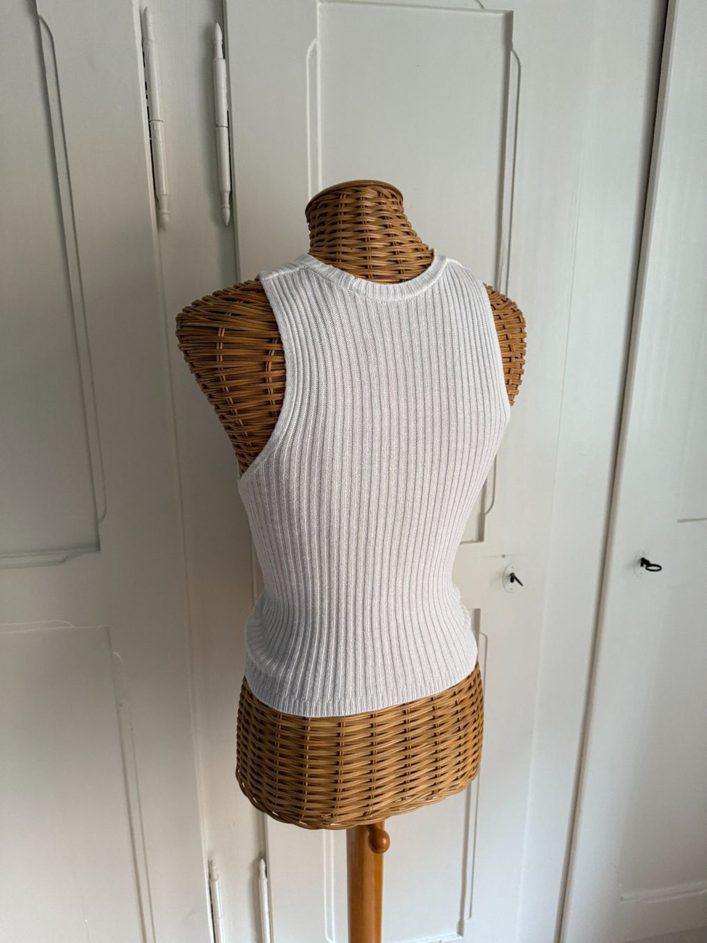 Tops: Rippen Top weiss XS – Gebraucht aus Zürich von Diazaio 2