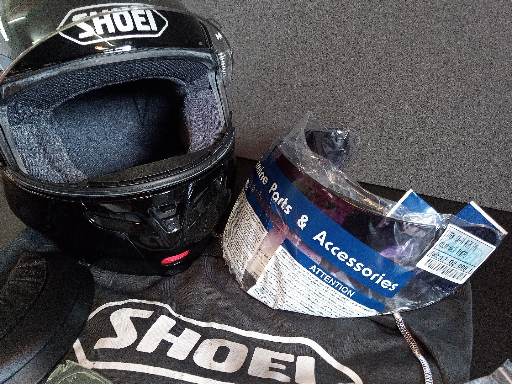 Caschi & visiere: SHOEI Helm mit Zubehör  – Usato da Reiden venduto da Zofi-Brocki 2