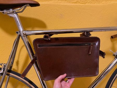Schicke Ledertasche Gustl Leder, neuwertig