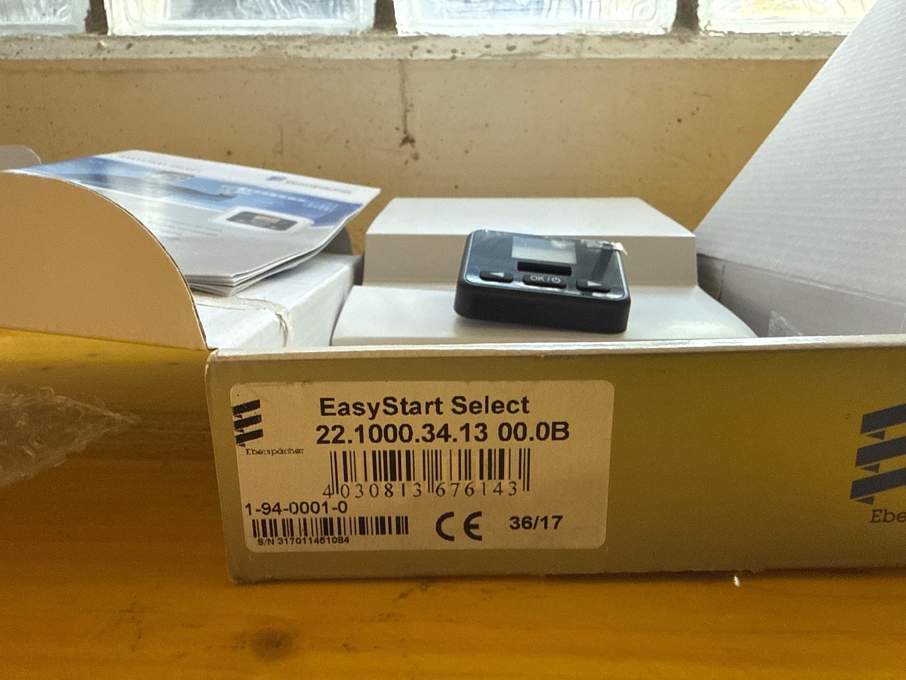 Eberspächer Radiatori: Eberspächer Standheizung Easy Start Select – Nuovo e nell'imballaggio originale da Pieterlen venduto da gar_hb8c 1