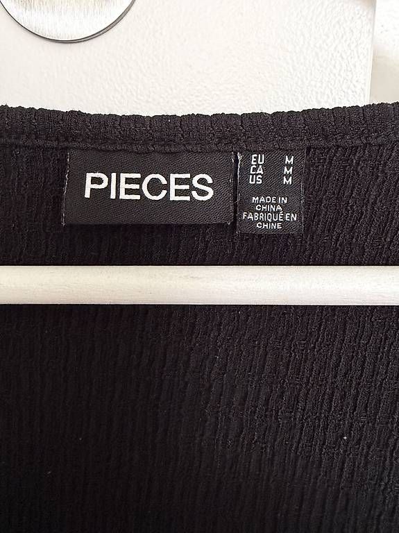 Tops: Schwarzes Oberteil – Gebraucht aus Bleienbach von Chi_Cari 1