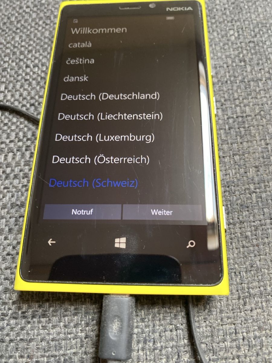 Nokia Telefoni cellulari / Smartphones: Nokia Lumia 920, software Windows 10 Mobile, Ram 1GB – Usato da Hunzenschwil venduto da Smiles 2