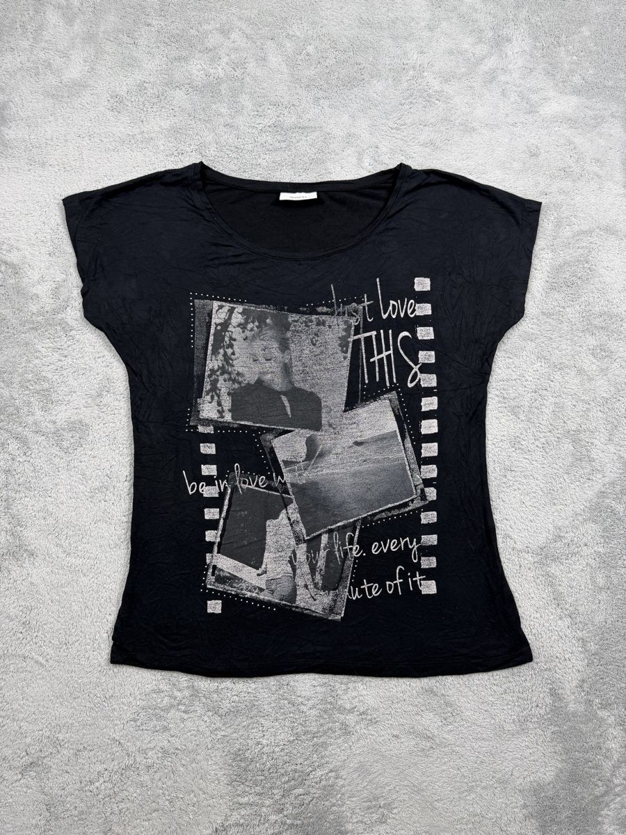 T-shirt: Y2K woman tee – Usato da Erlinsbach SO venduto da TogaResell