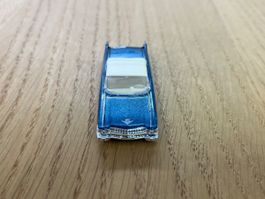 4 x Modell Auto 1:87, Praliné, Cadillac, Oldtimer