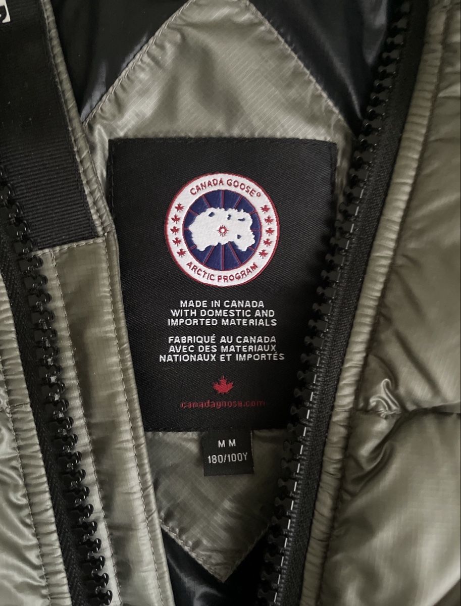 Canada Goose Cappotti: CANADA GOOSSE PUFFER JACKET (M) – Nuovo (secondo la descrizione) da Crissier venduto da ExclusiveHaze 3