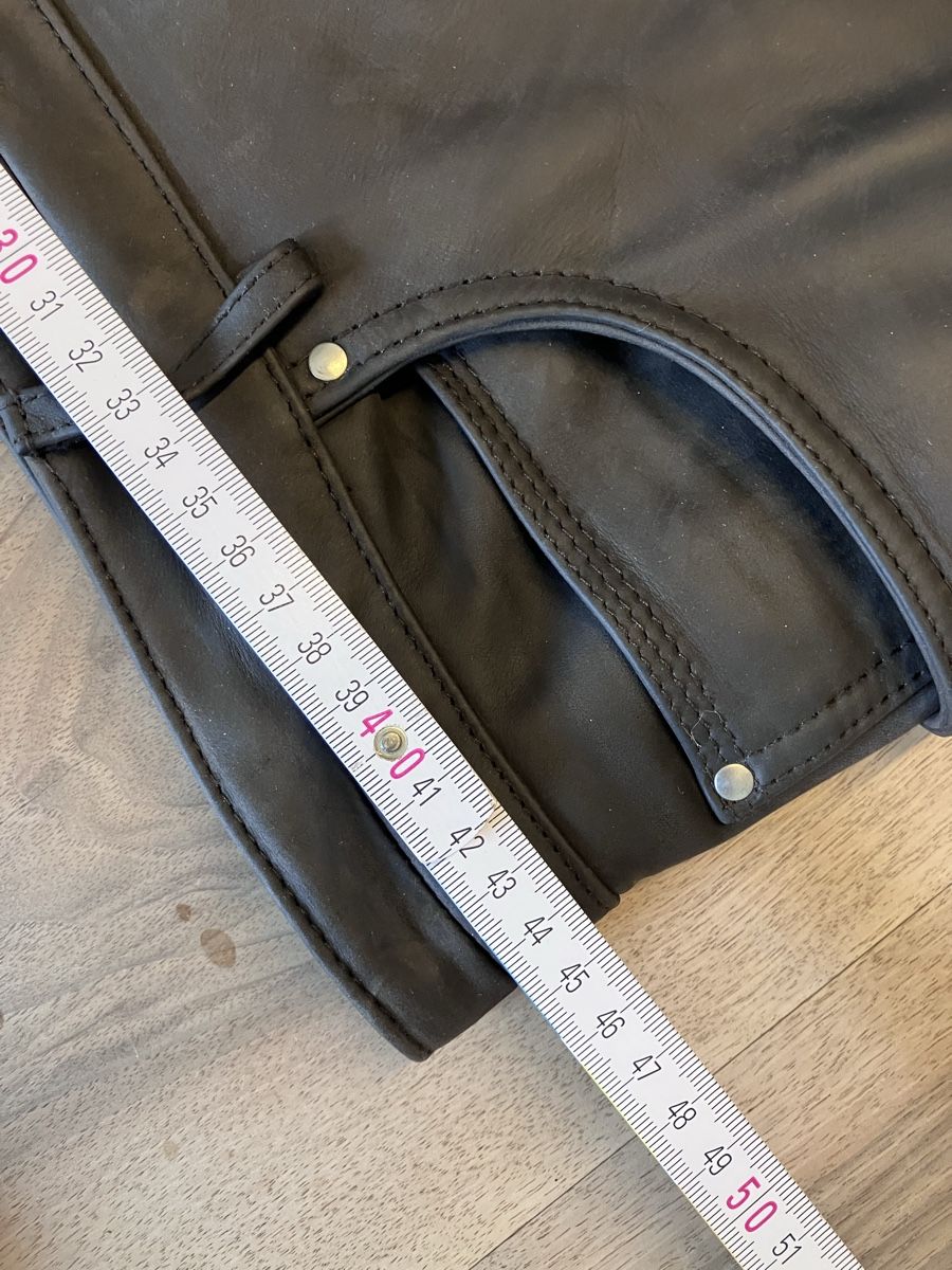 Pantaloni: Lederhose Kuhleder dunkelbraun – Usato da Krauchthal venduto da StuderE 3