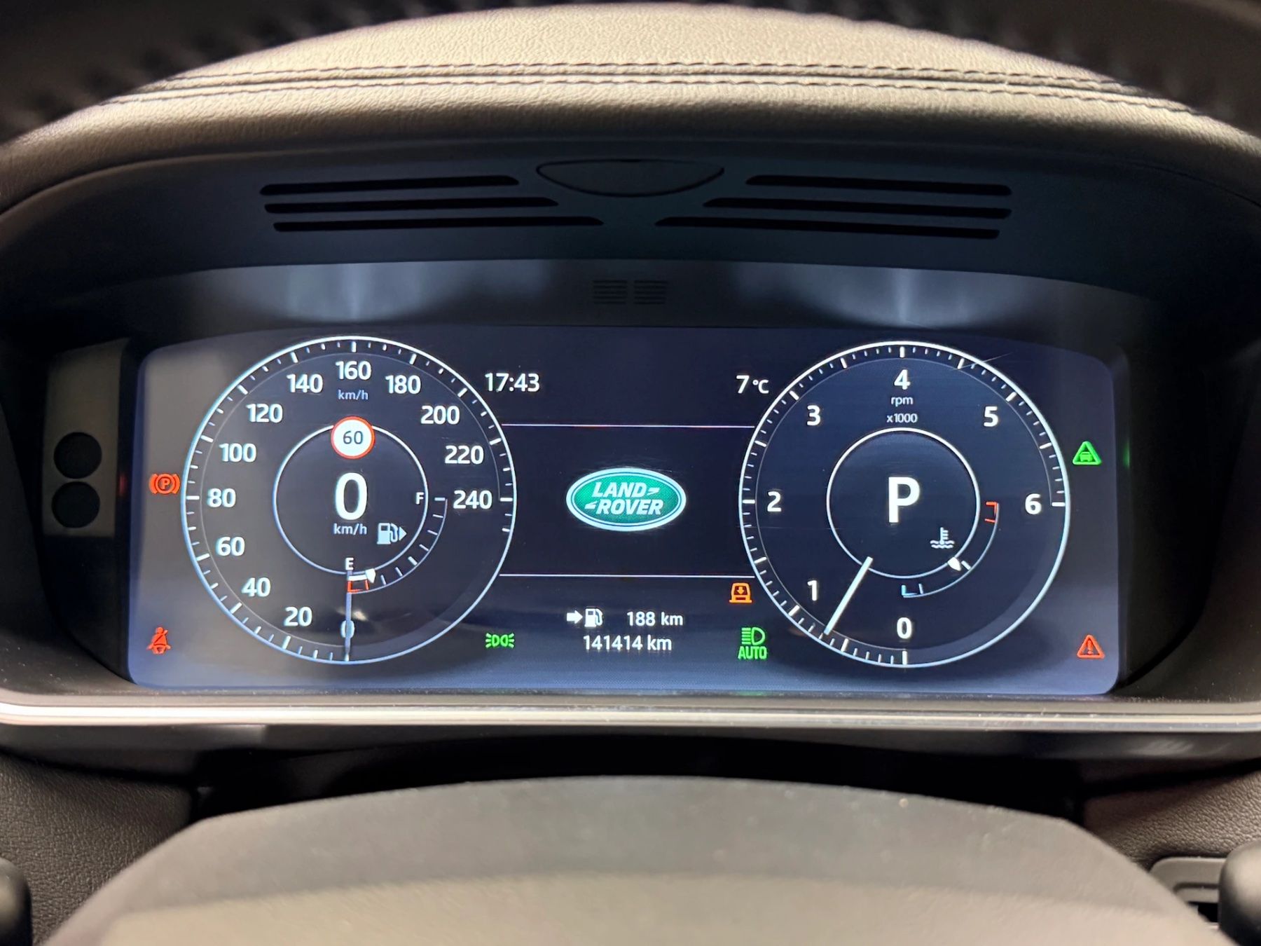 Land Rover Automobili: Range Rover Sport 3.0 SDV6 HSE Dynamic - mit Garantie – Usato da Romanshorn venduto da rappenspalter92 4