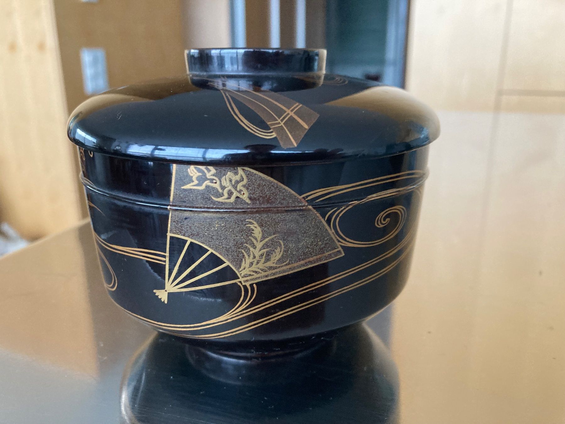 Ciotole: Wunderbare alte Lackschale mit Deckel, Lackdose, Japan – Usato da Zürich venduto da kostbares 4