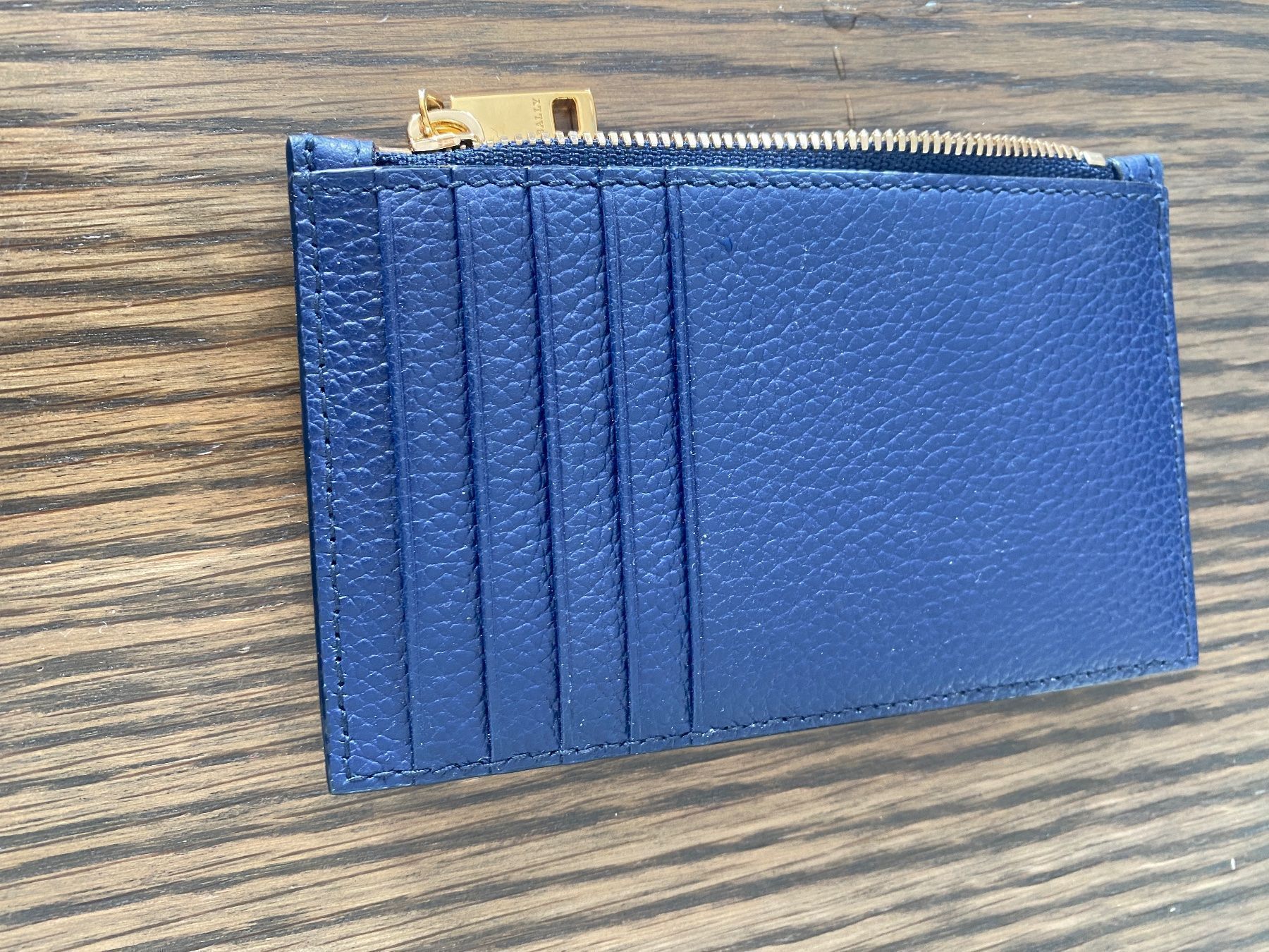 Altro in  Abbigliamento & Accessori: Bally Kartenetui mit Münzfach mit Reissverschluss – Nuovo e nell'imballaggio originale da Volketswil venduto da praxis12 1