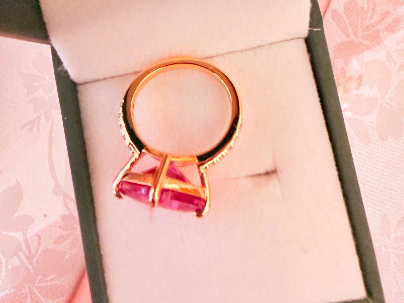 Anelli: Bague Saphir Rose – Nuovo e nell'imballaggio originale da St-Maurice venduto da Sandrinette123 1