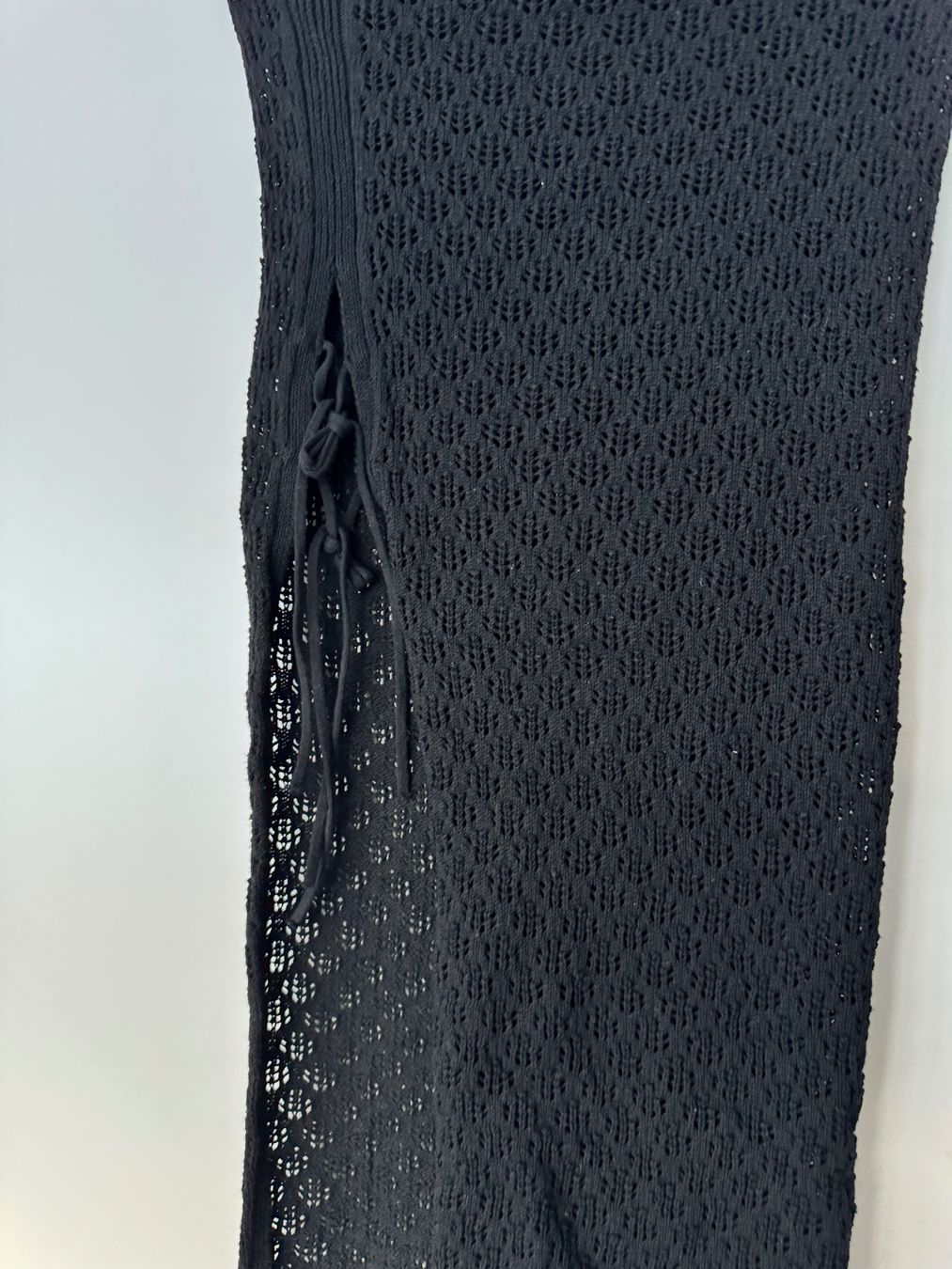 Pull&Bear Gonne: Schwarzer Strickrock mit Schlitz – Usato da Rudolfstetten venduto da krach