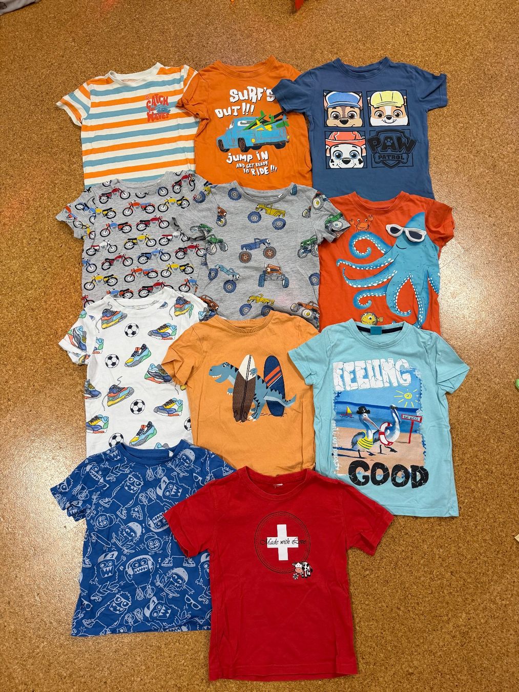 Camicie, T-shirt & Polo: Kurzarm Tshirt Set, Gr.110 – Usato da Wettswil venduto da and_8vcp