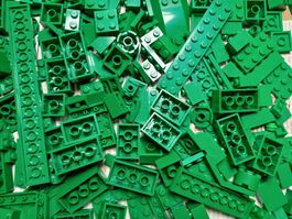 LEGO 150 Verschiedene Grüne Teile -D30