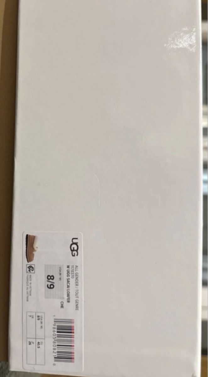 Scarpe da donna: Ugg boots – Nuovo (secondo la descrizione) da Wollerau venduto da mah_9jrb 3