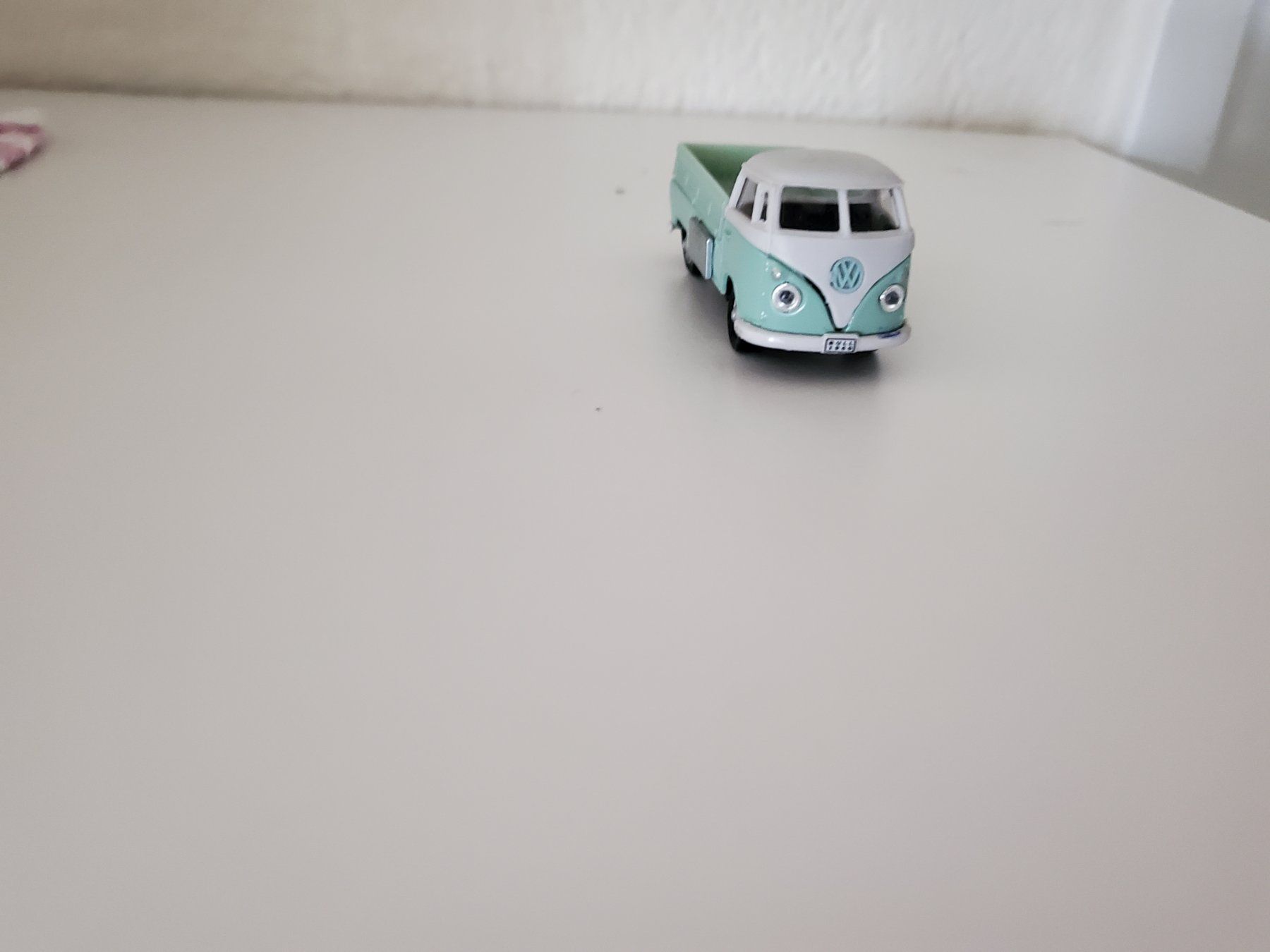 Volkswagen Modellini d'auto: VW Bus Pritsche Bicolor  als Magnet oder in Modellbau – Nuovo (secondo la descrizione) da Unterägeri venduto da 0alfa0 1