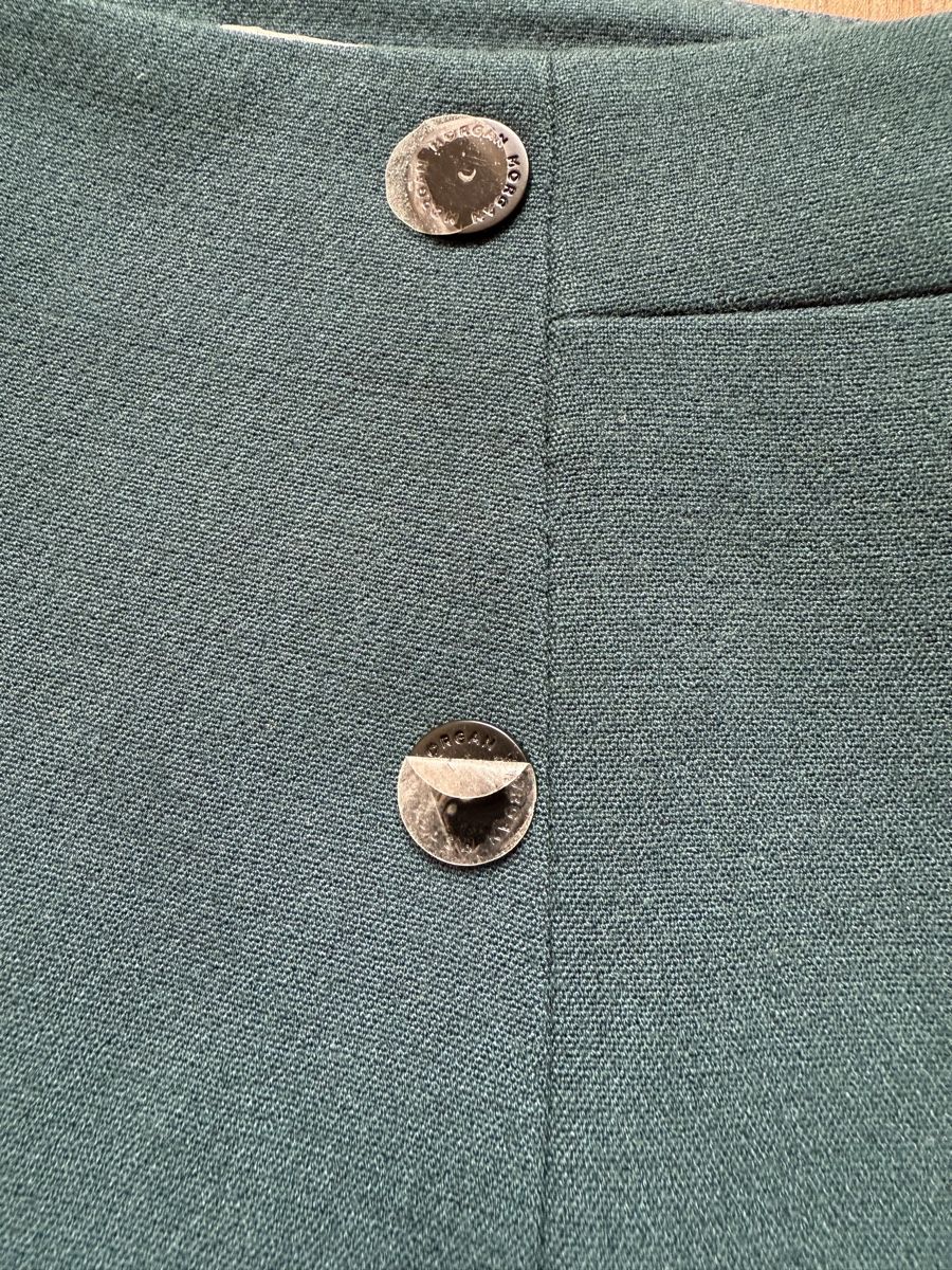 Morgan Gonne: Mini-jupe comme neuve vert bouteille Morgan, t.36/S – Usato da Tavannes venduto da Thriftshop 2